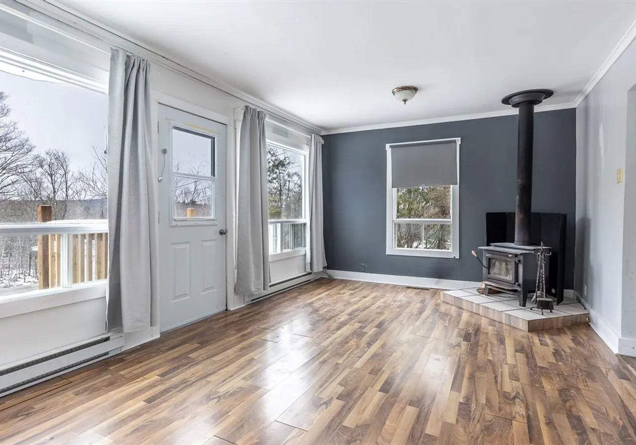 65 Ch. Moffat — photo 3