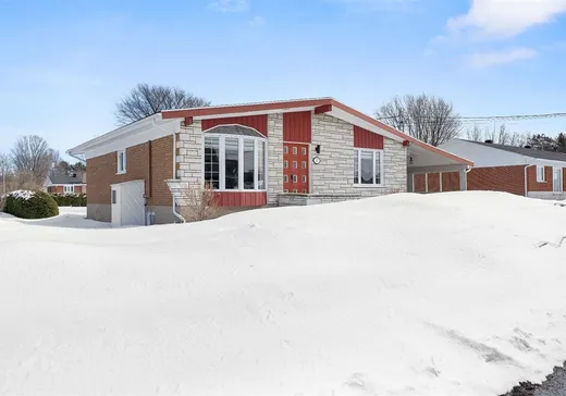 Maison à vendre - 12 2e Avenue, Pont-Rouge, G3H 3E5