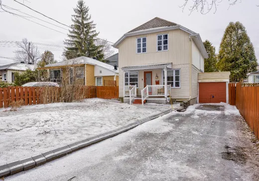 Maison à étages à vendre - 1072 Rue Bellemare, Laval (Fabreville), H7R4S6