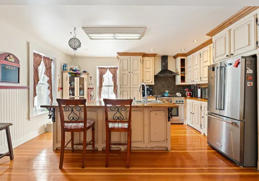 Maison à vendre - 500 Rue Principale, Saint-Jean-sur-Richelieu, J0J 1X0