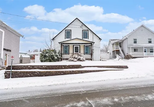 1 1/2 Storey for sale - 206 Rue du Roi, Val des Sources, J1T1S3