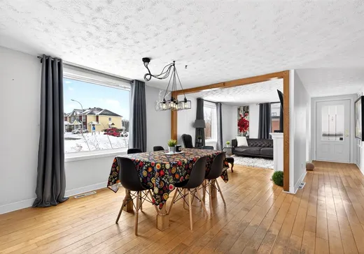 House for sale - 206 Rue du Roi, Val des Sources, J1T 1S3