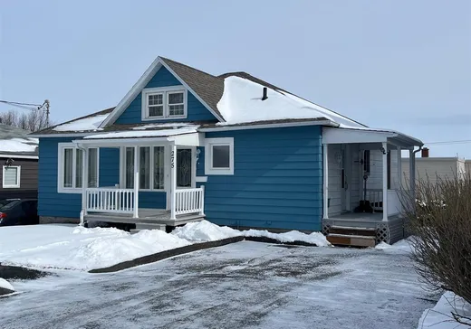 Bungalow for sale - 275 Rue St-Edmond, Asbestos, J1T2A2