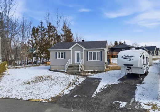 Bungalow for sale - 213 Rue de la Rivière, Sainte-Brigitte-des-Saults, J0C1E0