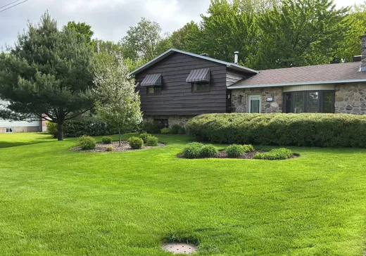 Maison à vendre - 616 Rue des Alouettes, Granby, J2H 1N8