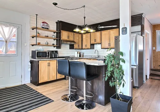 House for sale - 2812 Av. du Pont N., Alma, G8E 1R5