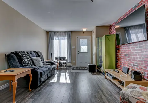 Maison à vendre - 2393 Rue Madame-Magnan, Deux-Montagnes, J7R 4Y7