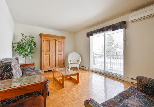 Maison à vendre - 478 Rue du Louvre, Mont-Saint-Hilaire, J3H 4S8