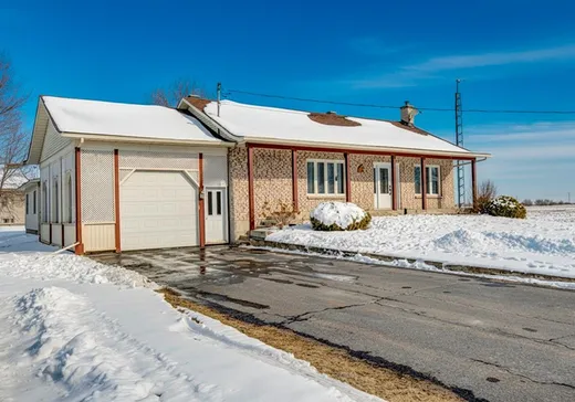 Bungalow à vendre - 21 Rue St-Charles, Massueville, J0G1L0