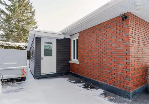 House for sale - 387 2e Avenue, Weedon, J0B 3J0