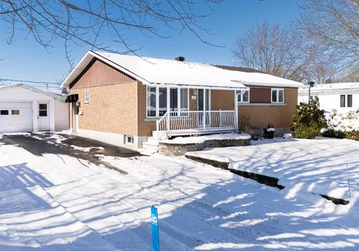 Bungalow à vendre - 10 18e Avenue, Drummondville, J2B3T1