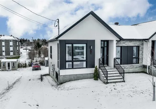Bungalow à vendre - 3774 Rue Émile-Chartier, Sherbrooke, J1L0H7