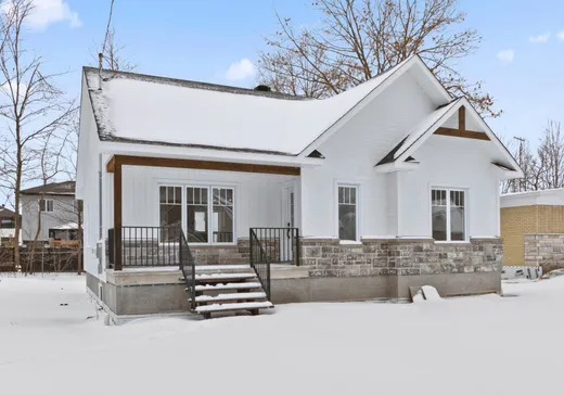 Maison à étages à vendre - 221 Rue Poliquin, Lavaltrie, J5T2X5