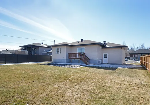 House for sale - 272 Av. des Cageux, Saint-Zotique, J0P 1Z0