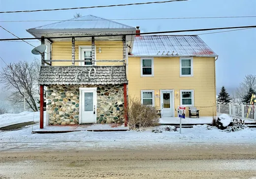 Maison à étages à vendre - 172 Rue Principale, St-Fortunat, G0P1G0