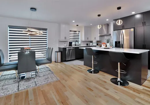 Maison à vendre - 693 Av. de la Traversée, Salaberry-de-Valleyfield, J6S 0P5