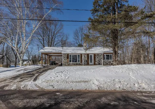 Bungalow à vendre - 1350 Rue du Moulin-Ross, St-Nicolas, G7A4J7