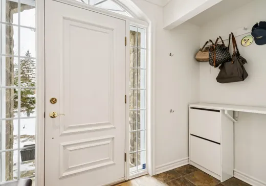 Maison à vendre - 2340 Rue du Conservatoire, Les Cedres, J7T 3C9