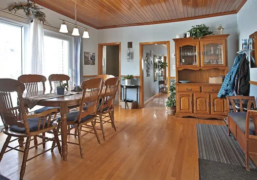 Maison à vendre - 405 Rue St-Paul E., Coaticook, J1A 1G1