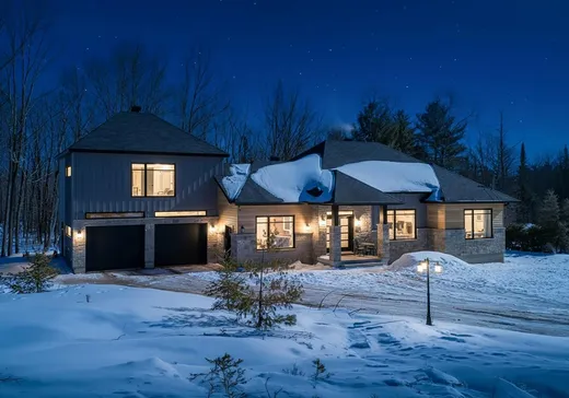 Bungalow à vendre - 275 Rue des Grands-Pics, Saint-Colomban, J5K0H7