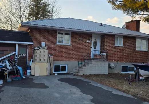 House for sale - 1540 Rue de l'École, Sainte-Catherine, J5C 1K1