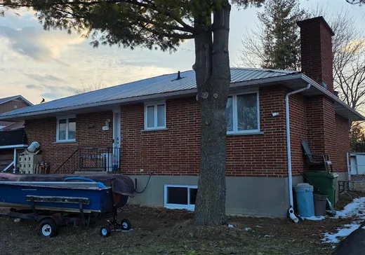 House for sale - 1540 Rue de l'École, Sainte-Catherine, J5C 1K1