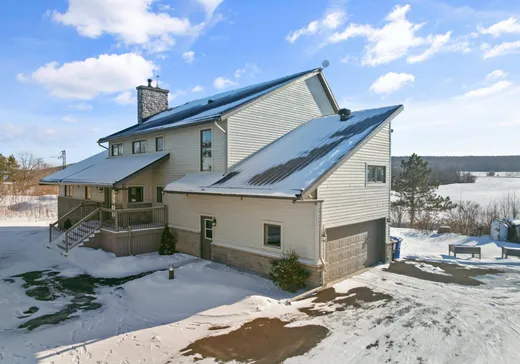 House for sale - 241 Ch. du Haut-de-la-Chute, Rigaud, J0P 1P0