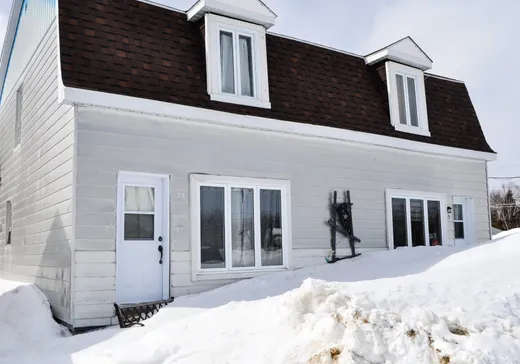 Two or more stories for sale - 15-25 Rue Dignard, Sept-Îles, G0G1H0