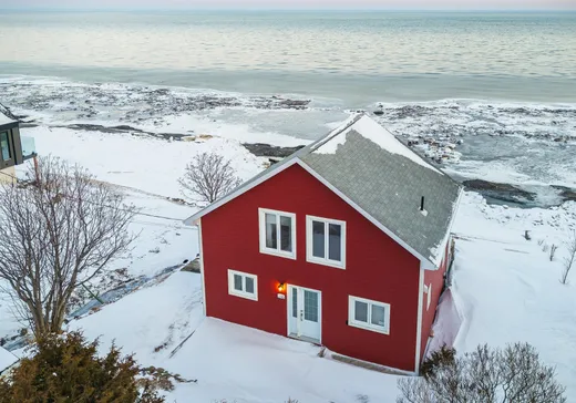 Maison à étages à vendre - 1176 Rue de la Plage, Rimouski, G5L8Y9