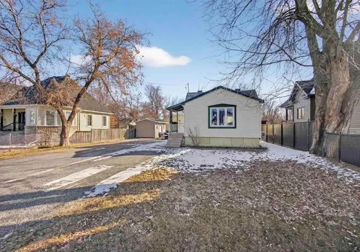 Bungalow à vendre - 916 Rue Fluet, Salaberry-de-Valleyfield, J6S0E1