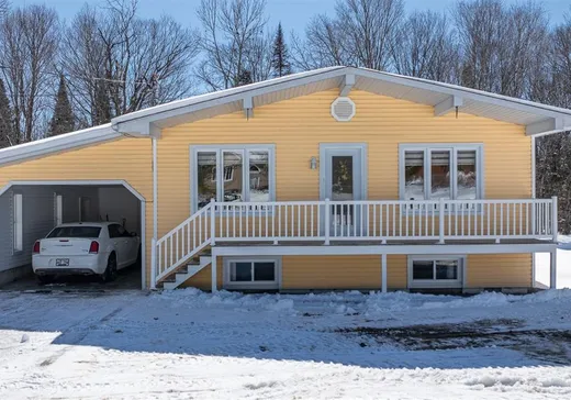 House for sale - 231 Ch. de la Paix, Mont-Laurier, J9L 3G4