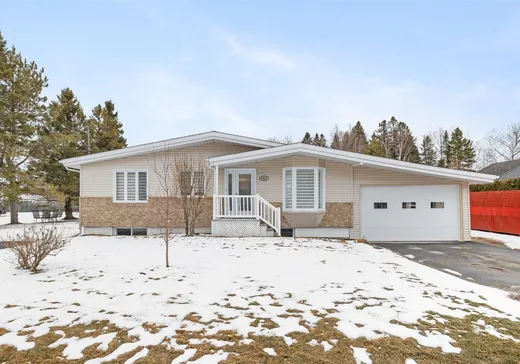 Bungalow à vendre - 1231 Rue Principale, St-Philemon, G0R4A0