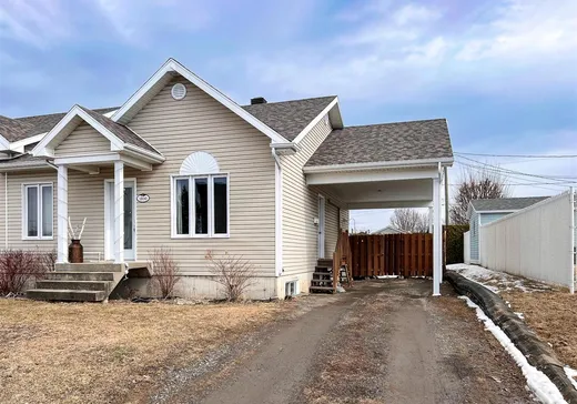 Bungalow for sale - 1800 Av. Doucet, Plessisville, G6L5V7