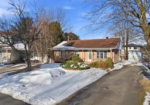 Bungalow à vendre - 150 Rue Benoit, Drummondville, J2A1A2