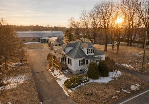 Fermette à vendre - 438Z Rg St-Georges, L'Ange-Gardien, J0E1E0