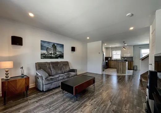 Maison à vendre - 922 Rue Vinet, Salaberry-de-Valleyfield, J6S 0C9