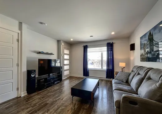 Maison à vendre - 922 Rue Vinet, Salaberry-de-Valleyfield, J6S 0C9