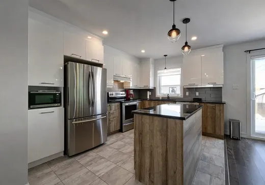 Maison à vendre - 922 Rue Vinet, Salaberry-de-Valleyfield, J6S 0C9