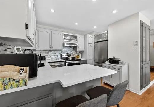 Condo for sale - 8880 Boul. des Galeries-d'Anjou, App. 202, Montreal (Anjou), H1J 2K1