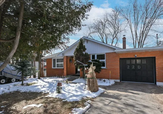 Maison à vendre - 220 Rue du Régent, Deux-Montagnes, J7R 3V1