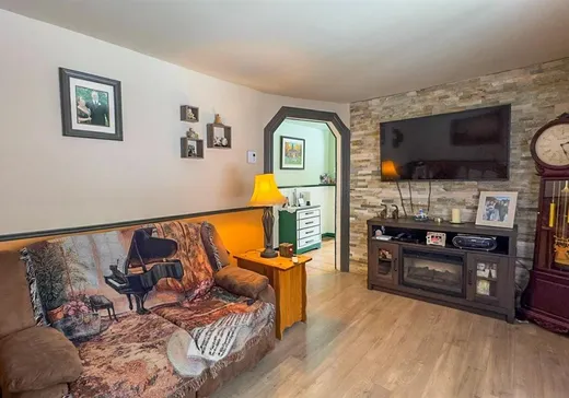 Maison à vendre - 158 Mtée Hall, Brownsburg-Chatham, J8G 2L3