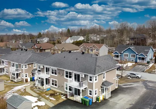 Condo à vendre - 725 Rue St-Alphonse S., Magog, J1X 3T7