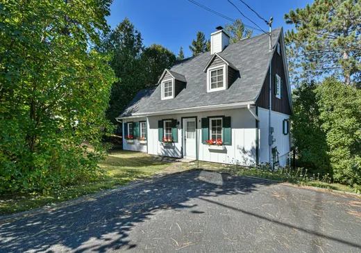 House for sale - 5 Rue Forget, Saint-Sauveur, J0R 1R0