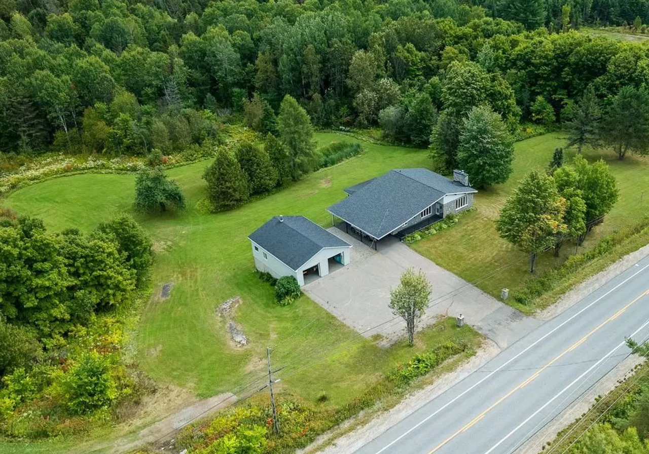 304 Route 105 — photo 1