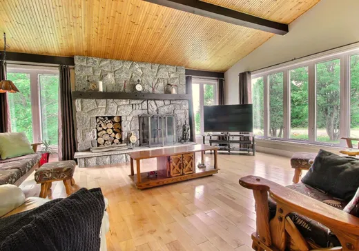 Maison à vendre - 304 Route 105, Gatineau, J9A 3A9