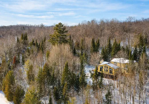 House for sale - 2322 Ch. du Tour-du-Lac, Lac-Des-Plages, J0T 1K0