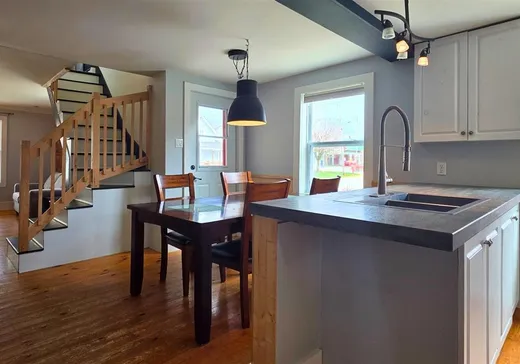 Maison à vendre - 31 3e Avenue, Windsor, J1S 1X8