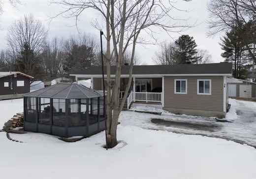 Maison à vendre - 34 Rue Leblanc, St-Francois-Du-Lac, J0G 1M0