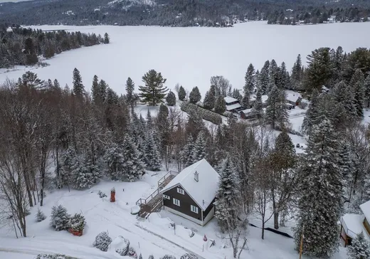 Two or more stories for sale - 1590 3e Avenue, Val Morin, J0T2R0