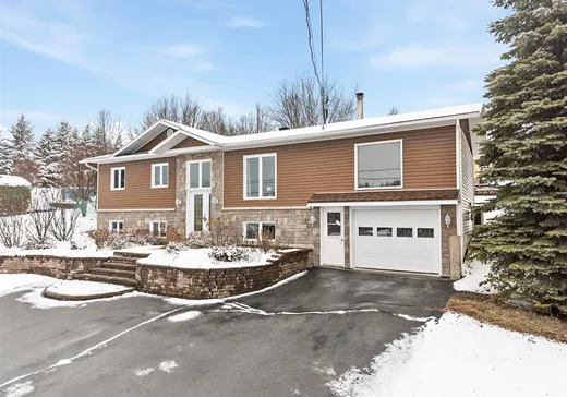 Bungalow à vendre - 199 Route 271, Saint-Benoît-Labre, G0M1P0